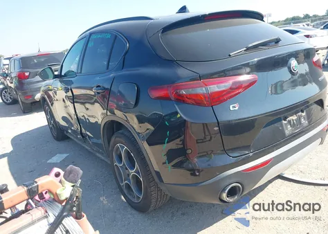 2019 Alfa Romeo Stelvio Sport Awd z USA, uszkodzony, nr VIN ZASPAKAN1K7C30536